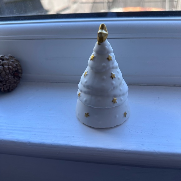 Avon Camila Star Earrings In Christmas Tree Ceramic Pot Festive Secret Santa - Picture 4 of 4